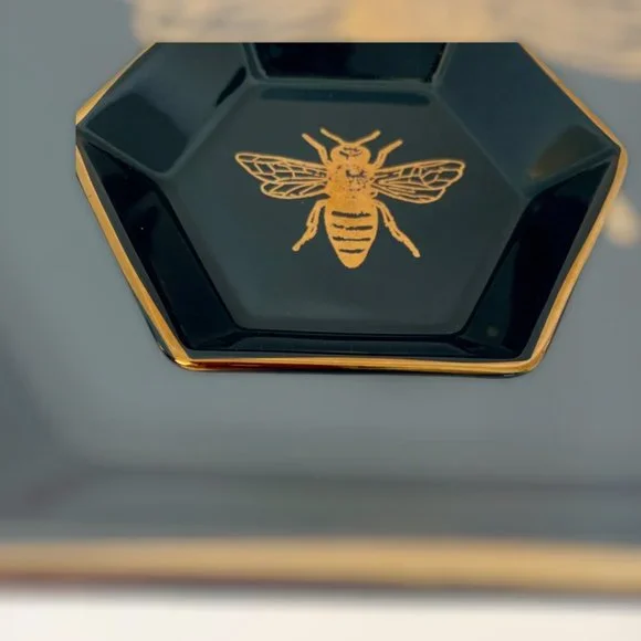 Jewelry Holder in Bee Design - Picture 2 of 6